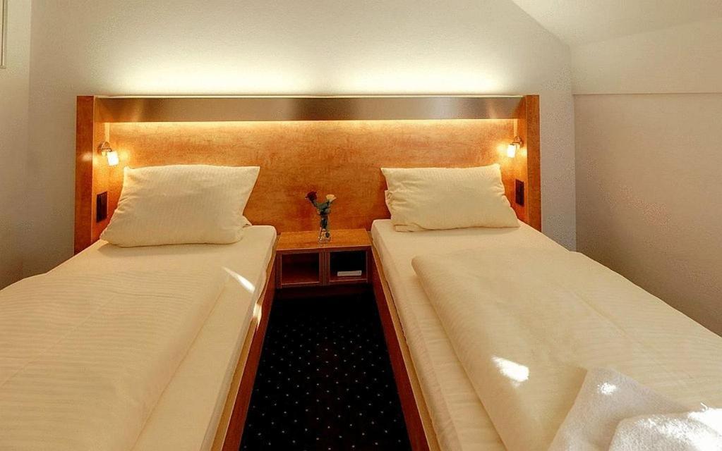 Hotel Gasthof Gross Bergkirchen  Luaran gambar